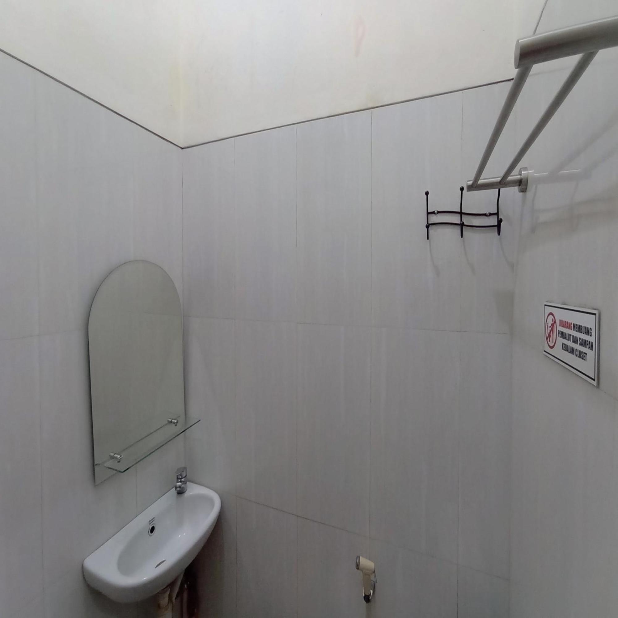 Reddoorz At Syariah House Purwokerto酒店 外观 照片