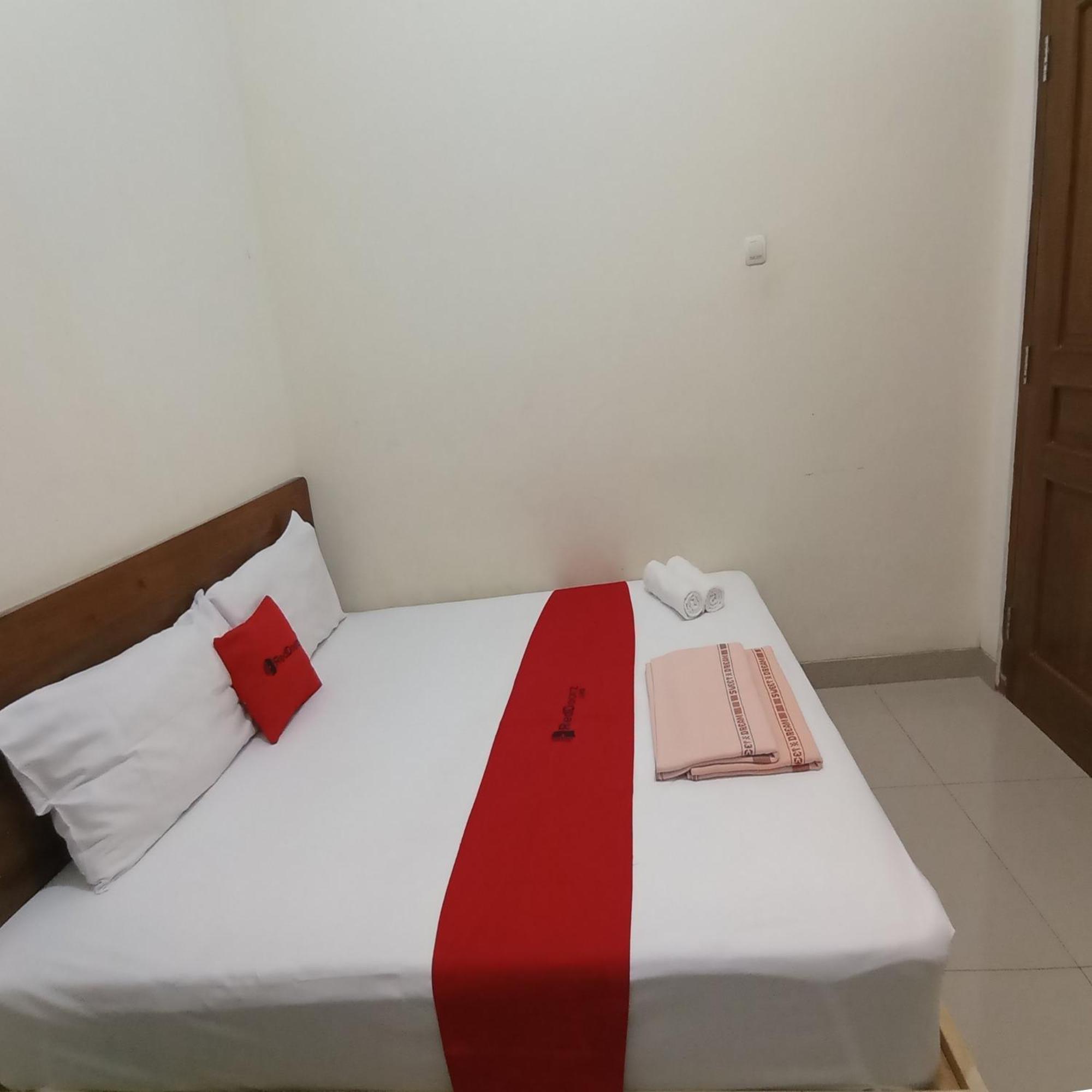 Reddoorz At Syariah House Purwokerto酒店 外观 照片