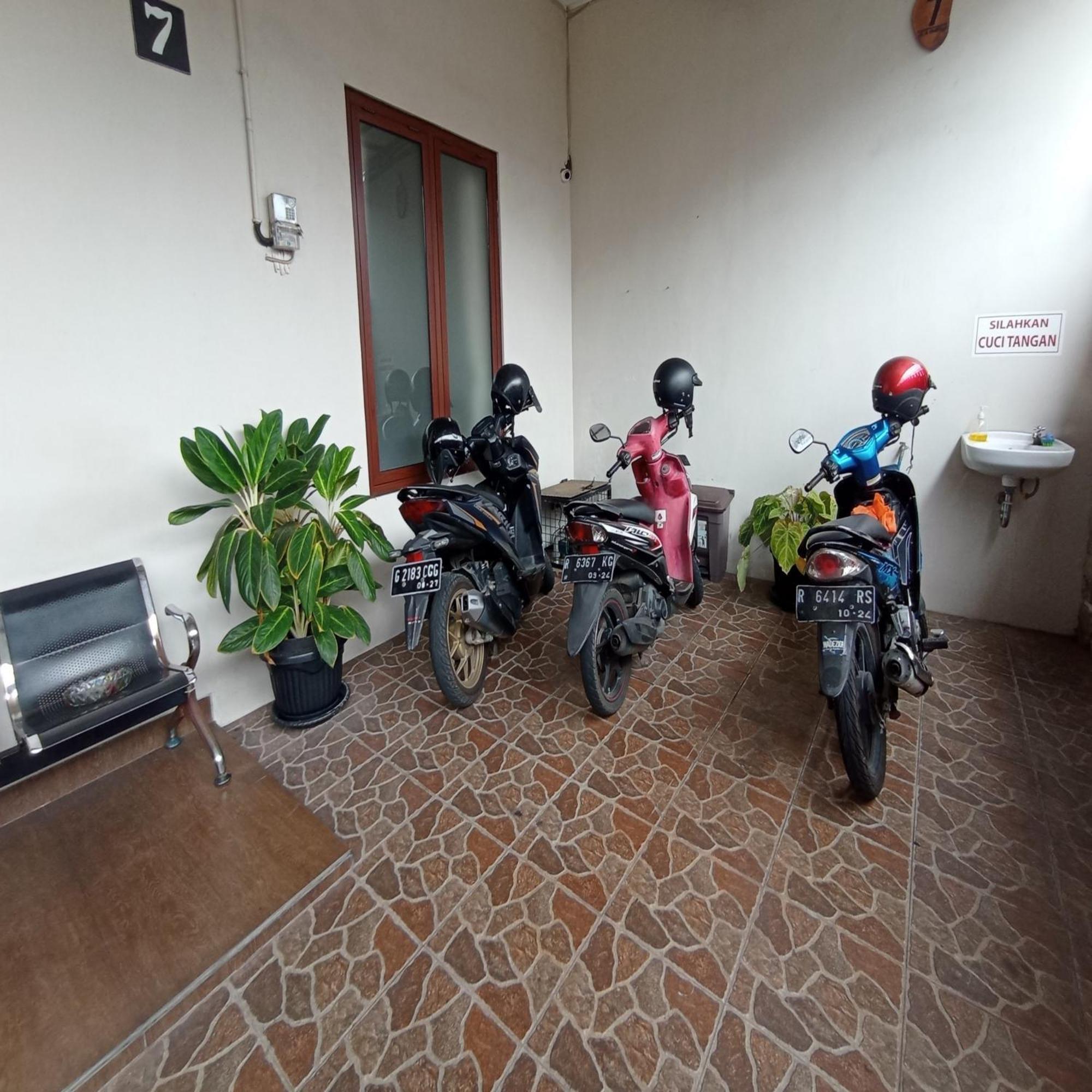Reddoorz At Syariah House Purwokerto酒店 外观 照片