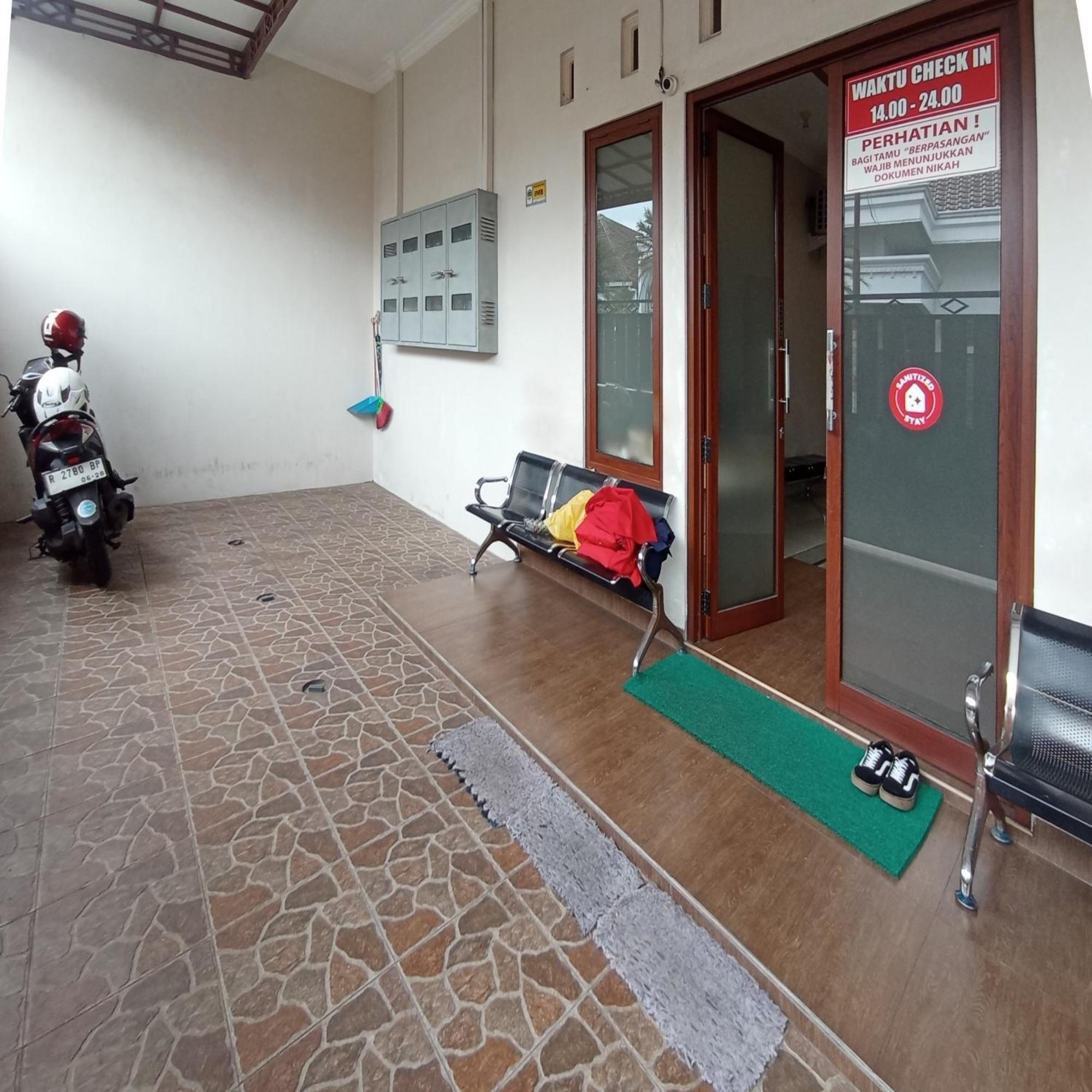 Reddoorz At Syariah House Purwokerto酒店 外观 照片