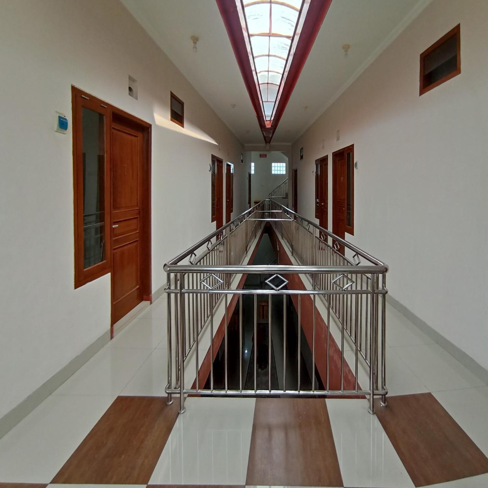 Reddoorz At Syariah House Purwokerto酒店 外观 照片